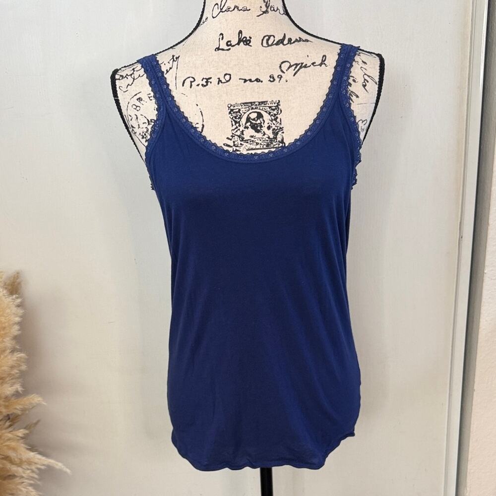 Victoria's Secret Blue Lace Trim Tank Top Women's size Medium